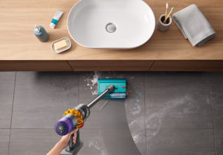 SV47_IRSYEIRNKTL_040-CMYK-InUse-SB-Bathroom-Clean-TiledFloor-CleanSweep-WRH-A4_MIX