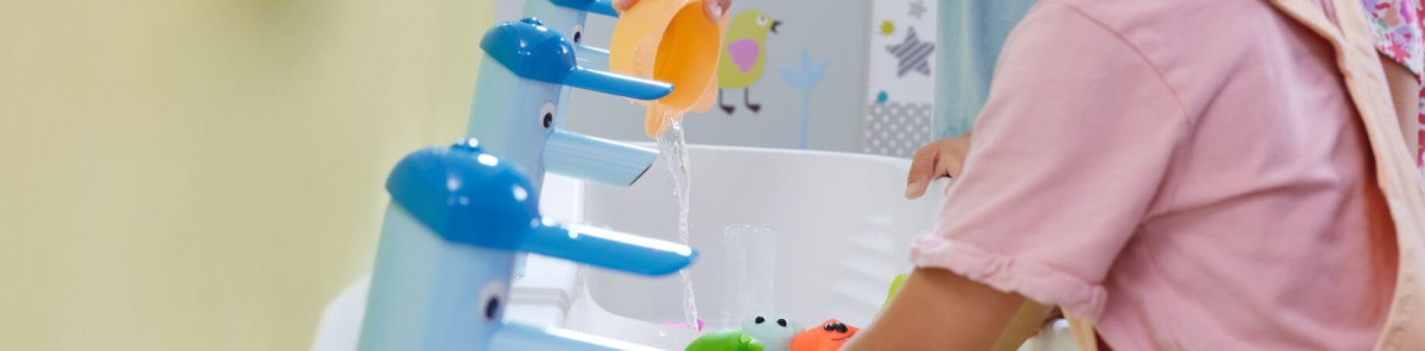 Geberit Bambini play and washspace with children playing (2)